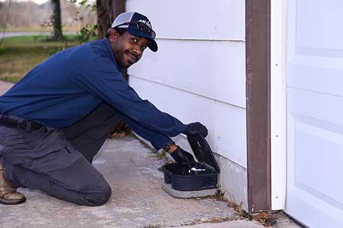 Pest control monthly services in League City, TX | Mike's Pest Control, Inc.